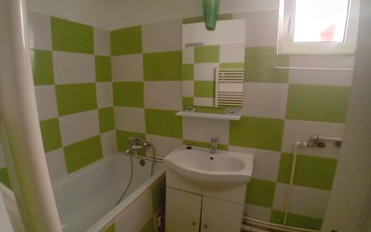 Apartament de inchiriat cu 3 camere